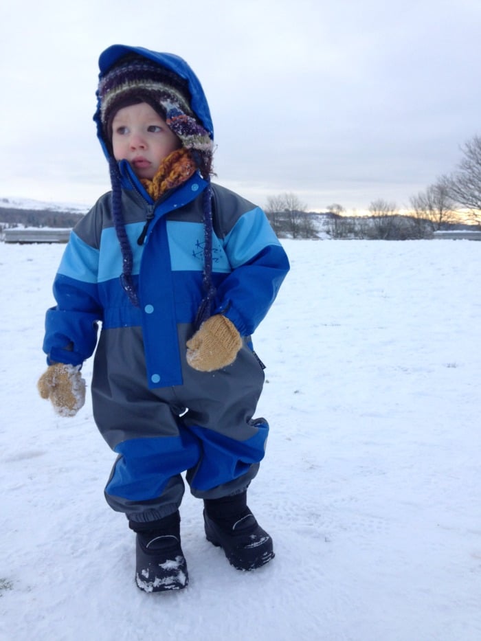 muddy puddles snowboots