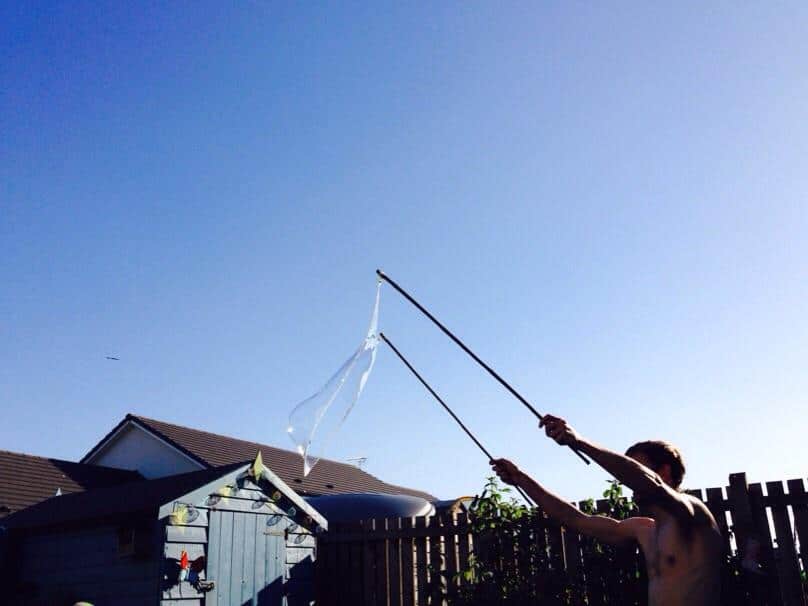 DIY giant bubble mix wands