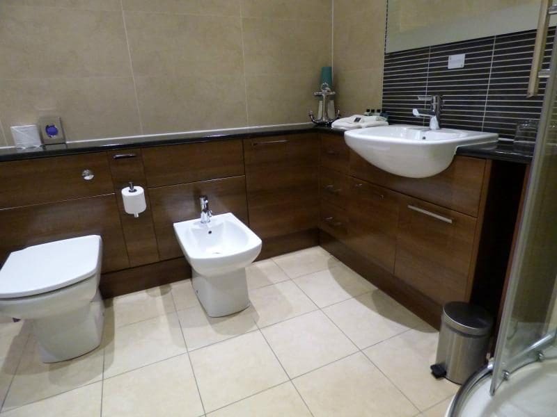 ensuite Cameron lodge