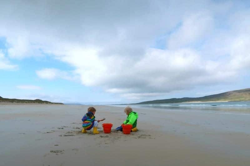 beach Luskentyre kids