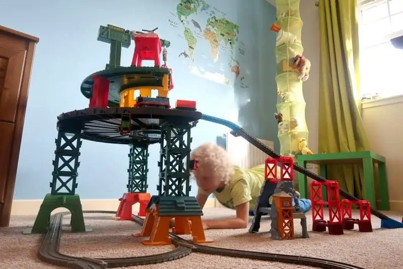 thomas and friends super station uk