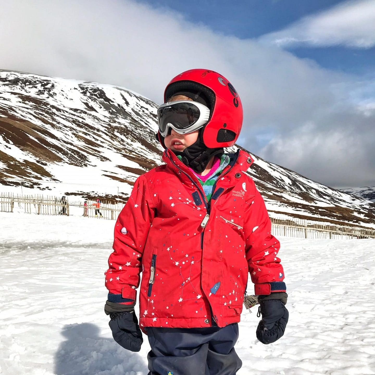 4 year old skiing