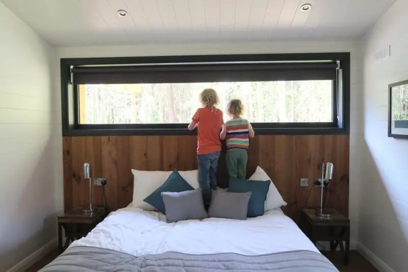 Darwin Forest Lodge master bedroom