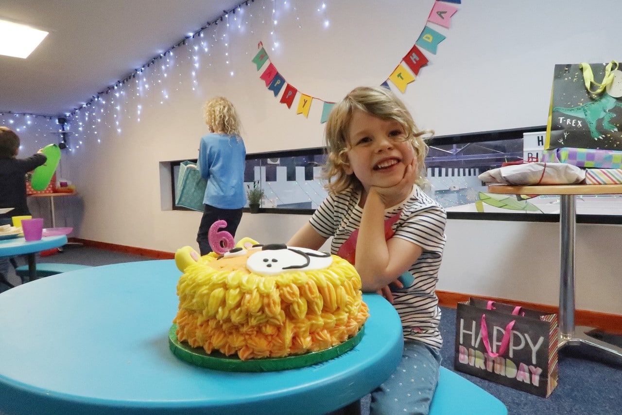 child's 6th birthday lion cake