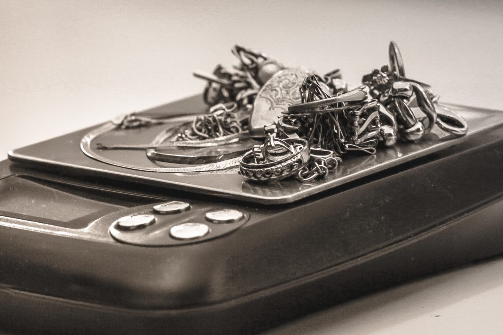 weighing jewellery