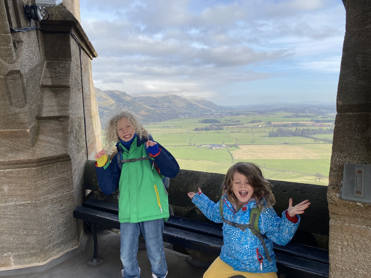 children at the top of Wallace monument
