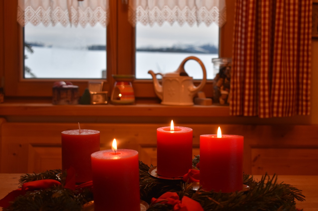 Christmas candle decor
