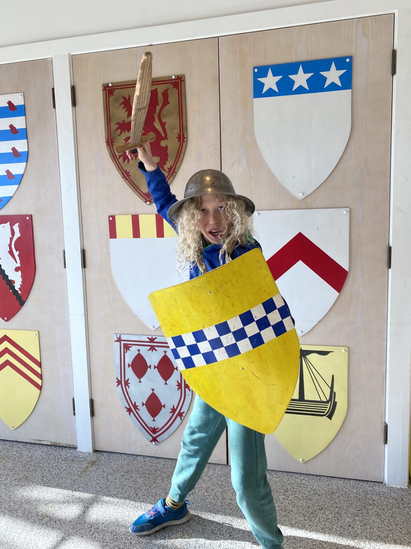 Child dressed up in armoury at Bannockburn