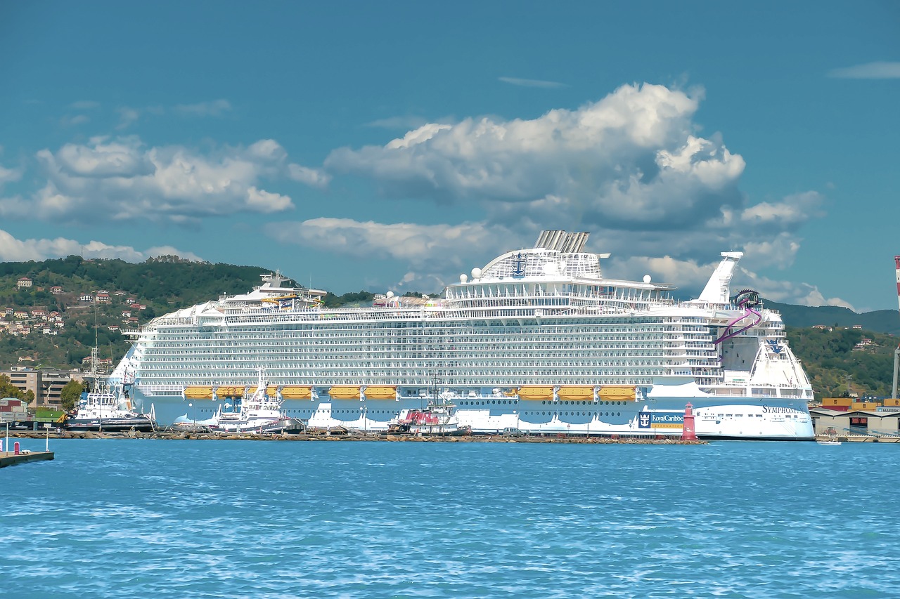 Symphony cruise ship royal caribbean