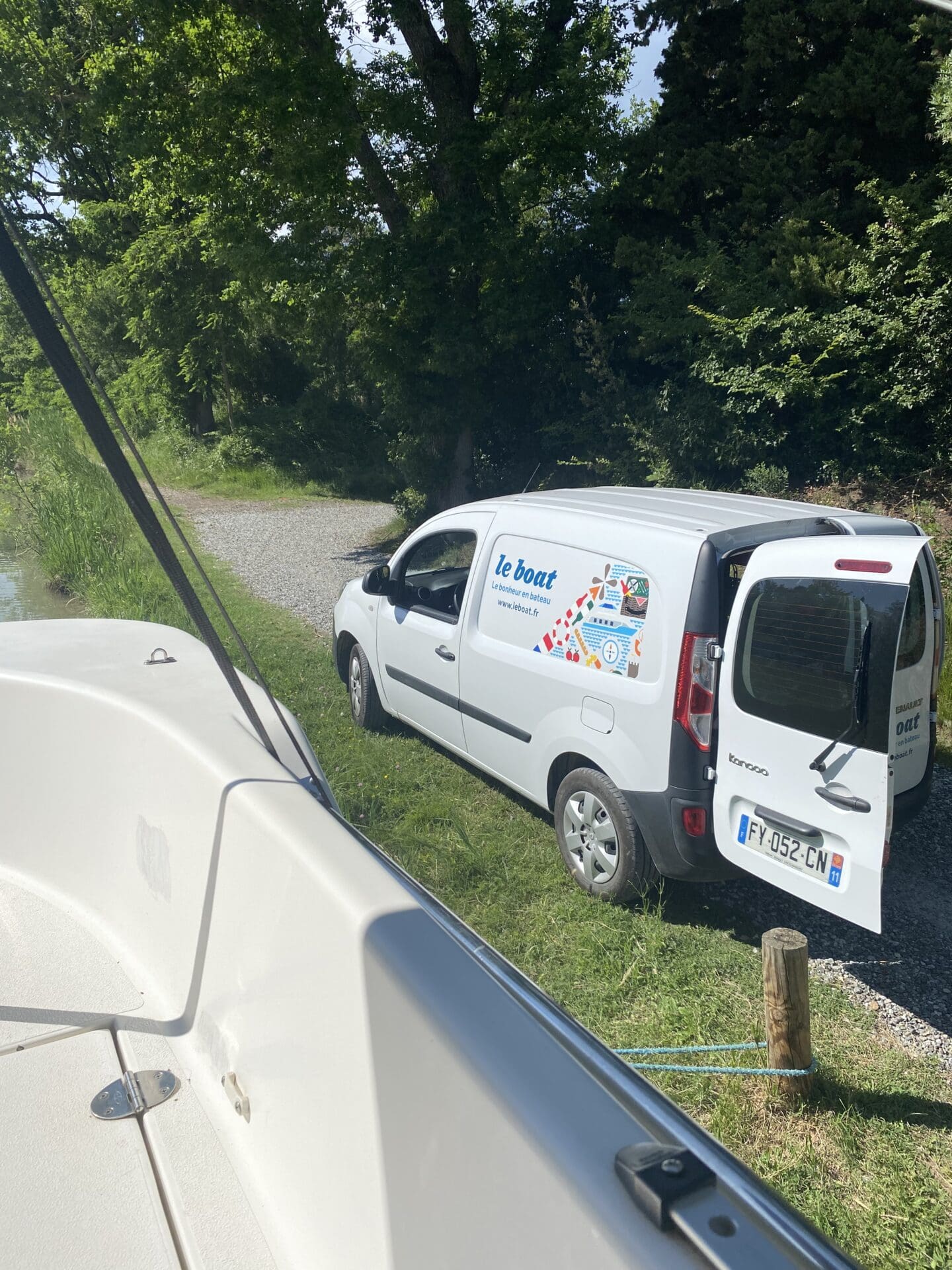 Le boat maintenance team