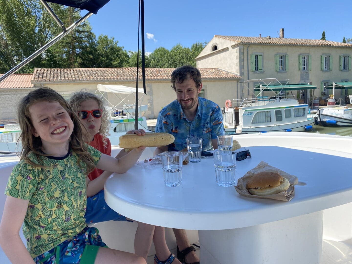Lunch onboard a boat at Bram