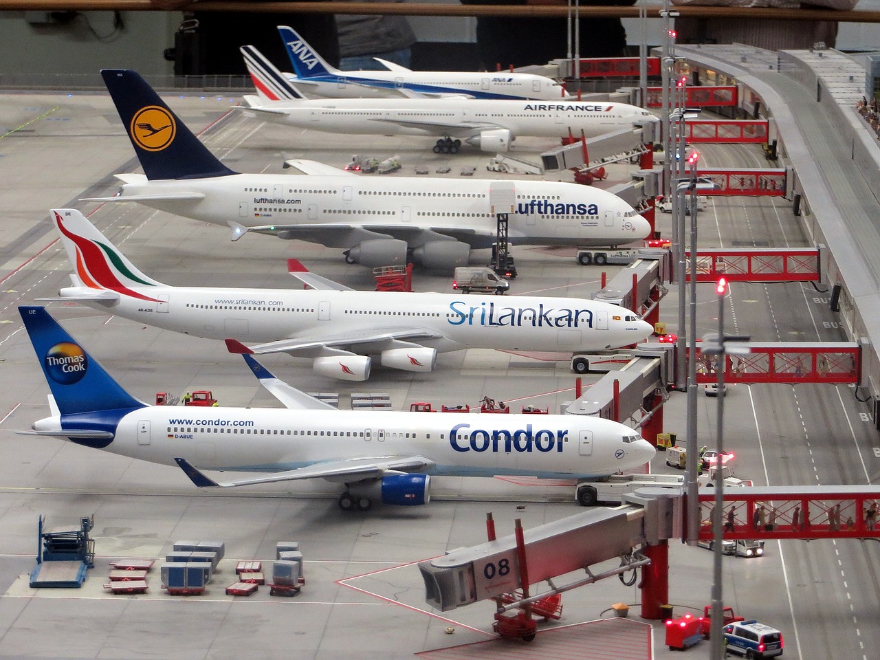 Model planes