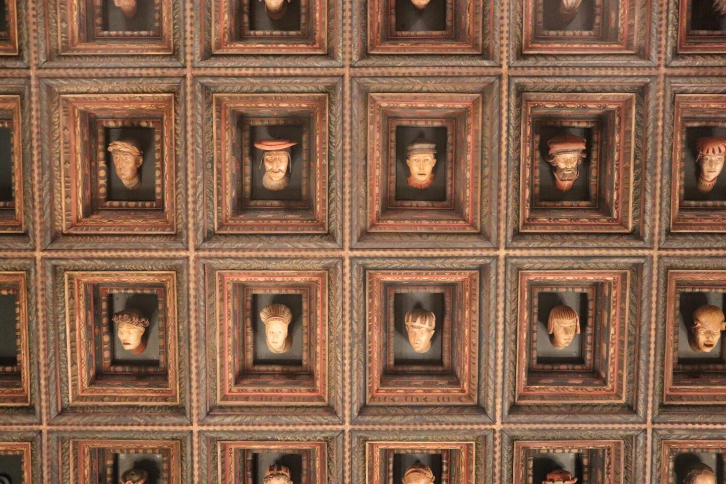 Wawel Heads ceiling