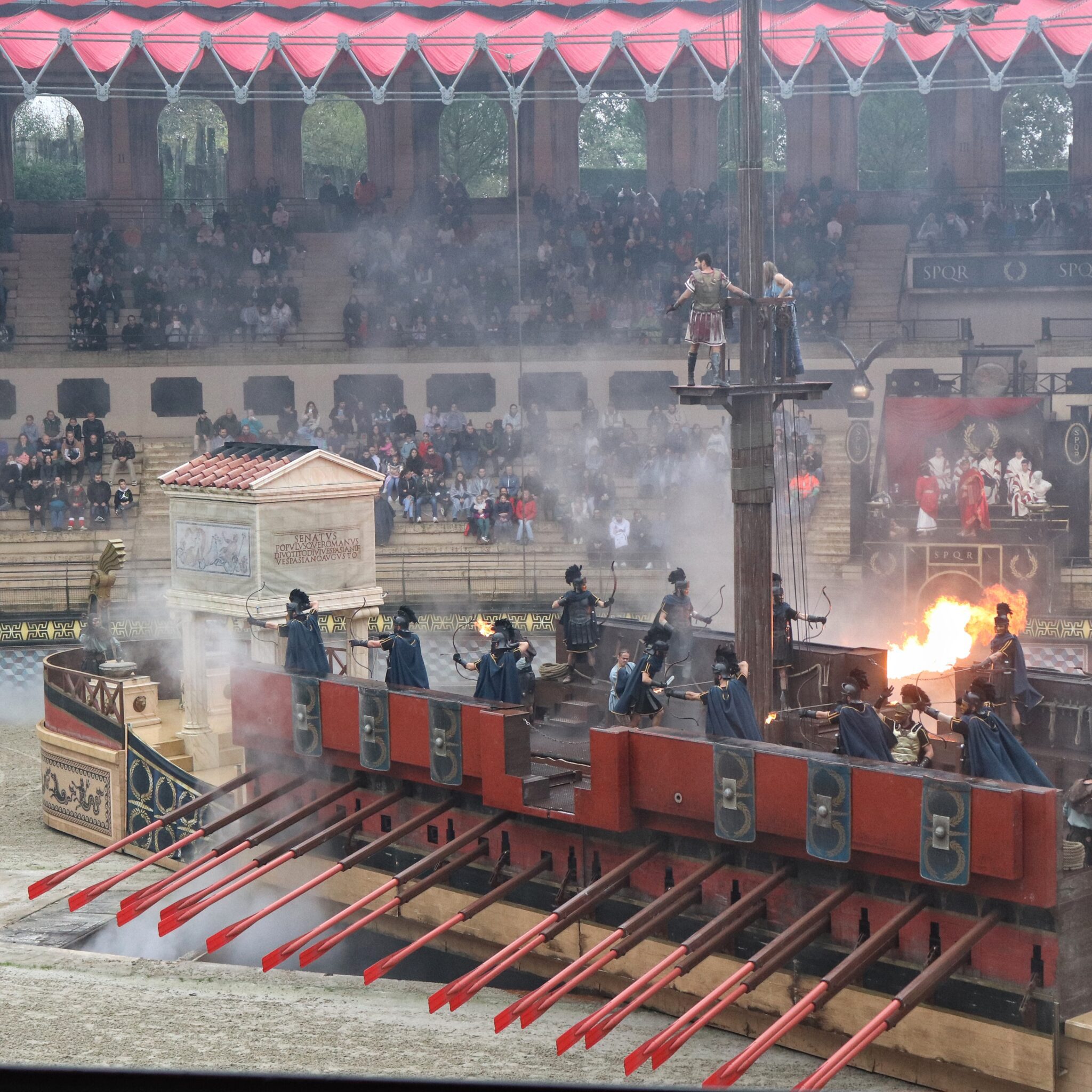 Square Puy du Fou Romans Monkey and Mouse